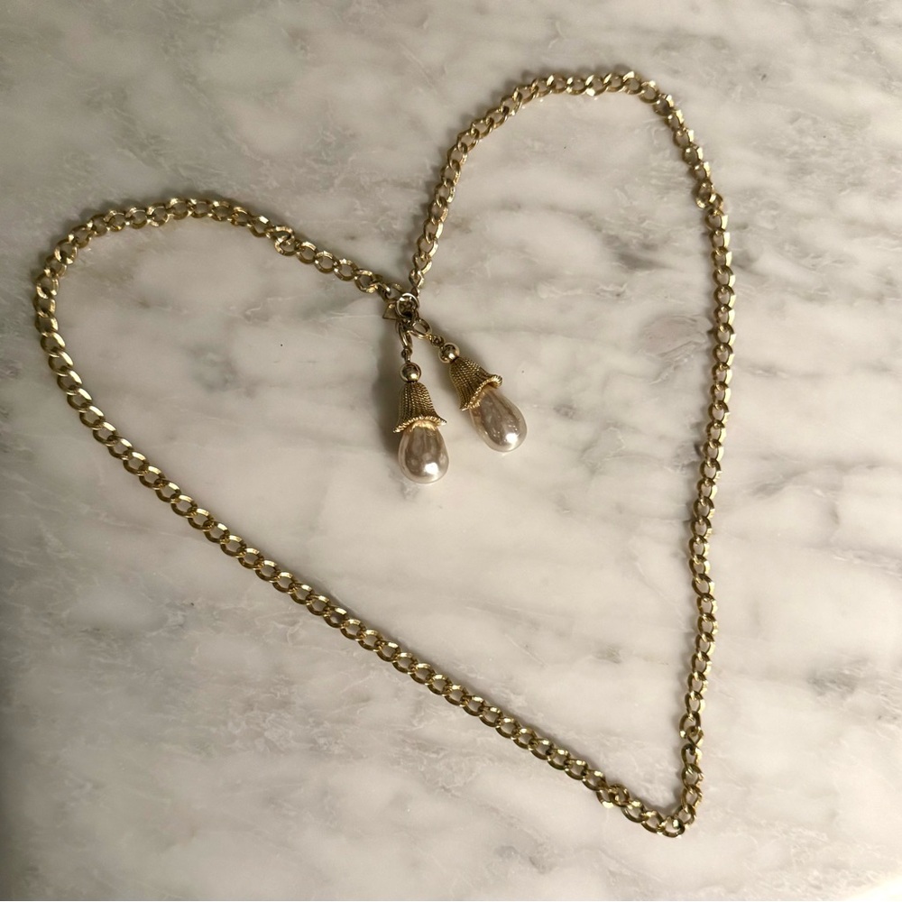 Vintage Sarah Coventry Gold Chainlink
Necklace with Faux Pearl Charms